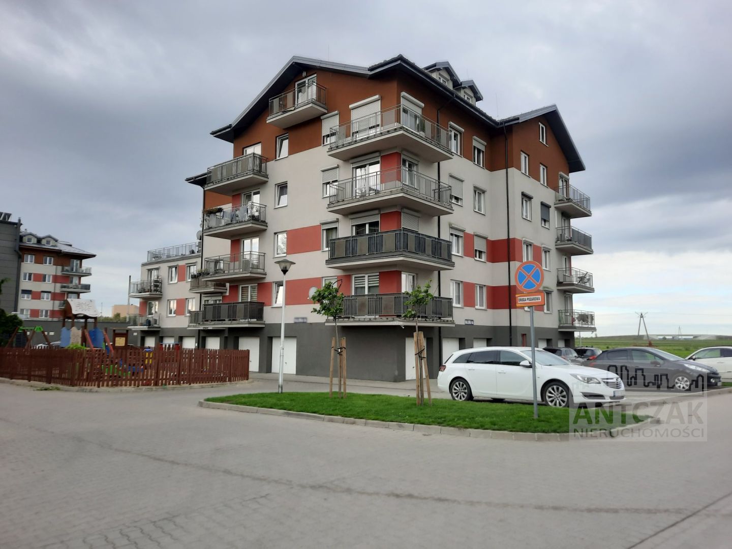 Na sprzedaż duże 2 pokojowe mieszkanie z balkonem & Nowe Skalmierzyce Nowe Skalmierzyce - Zdjęcie 1