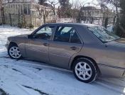 Mercedes 120 benzyna gaz