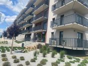 2 pokoje, 47m2, II piętro, winda, duży balkon, parking, os. Tarasy Bernardyńskie