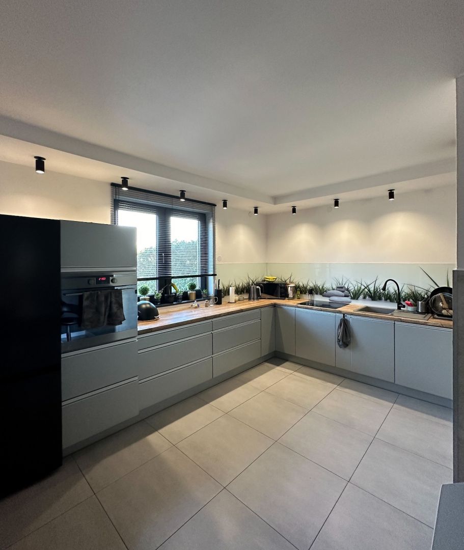 Dom wolnostojący o powierzchni 200m2, działka o powierzchni 928m2, Kalisz Kalisz - Zdjęcie 1