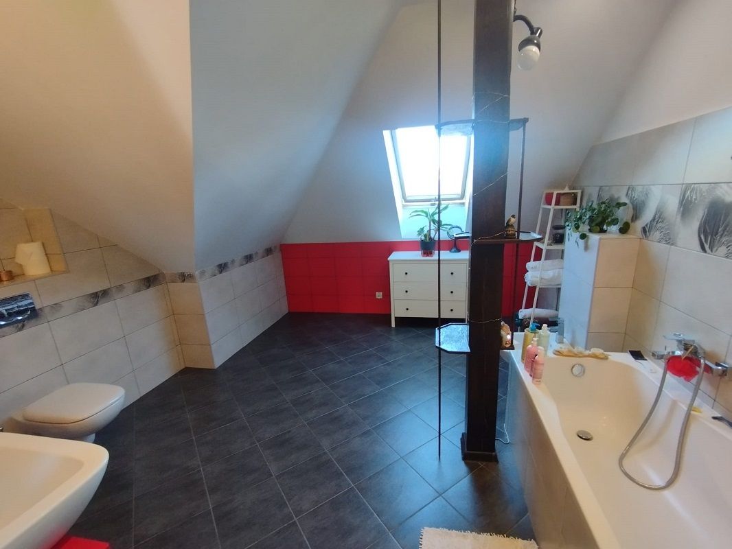 Dom parter z użytkowym poddaszem o pow.187m2, okolice os. Winiary Kalisz - Obraz nr 17