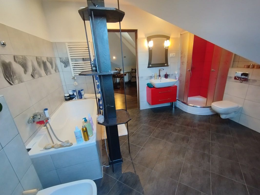 Dom parter z użytkowym poddaszem o pow.187m2, okolice os. Winiary Kalisz - Obraz nr 19