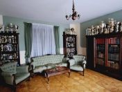 Dom parterowy z użyt. poddaszem o pow. 240 m2, działka 1700m2, Wolica