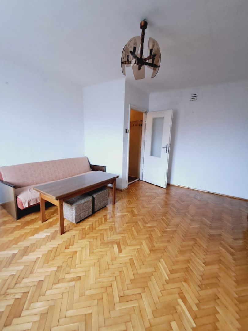 Mieszkanie o powierzchni 60m2, II piętro, do remontu, ul. Ludowa Kalisz - Zdjęcie 1