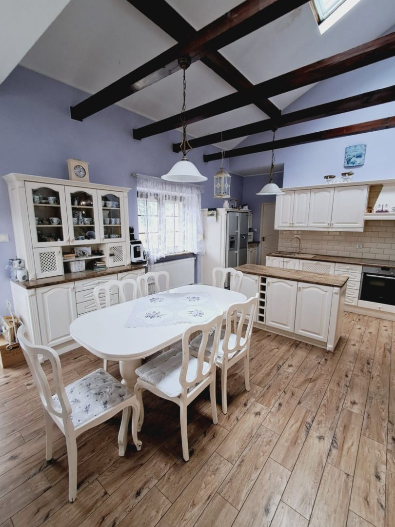 Dom parterowy z użyt. poddaszem o pow. 240 m2, działka 1700m2, Wolica Wolica - Zdjęcie 1