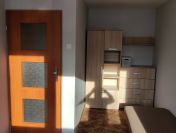 3 POKOJE 43,3m2, PARTER, KALINIEC, BOGUMIŁA I BARBARY, UMEBLOWANE,BALKON