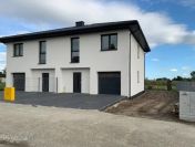 Nowoczesny dom w zabudowie bliźniaczej – osiedle Chmielnik, Kalisz