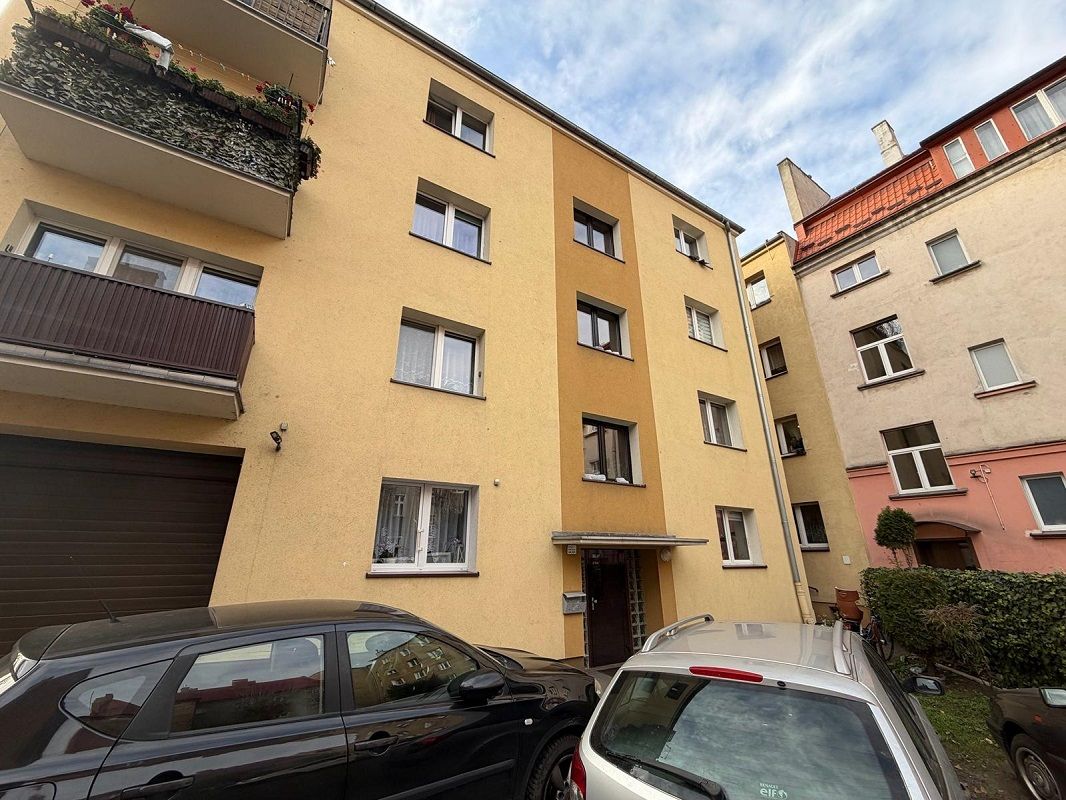 Mieszkanie o pow. 78.80m2, parter, do remontu, ul. Fabryczna-Kalisz Kalisz - Zdjęcie 1