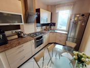 3 pokoje, powierzchnia 66m2, balkon, II piętro, do zamieszkania, os. Dobrzec