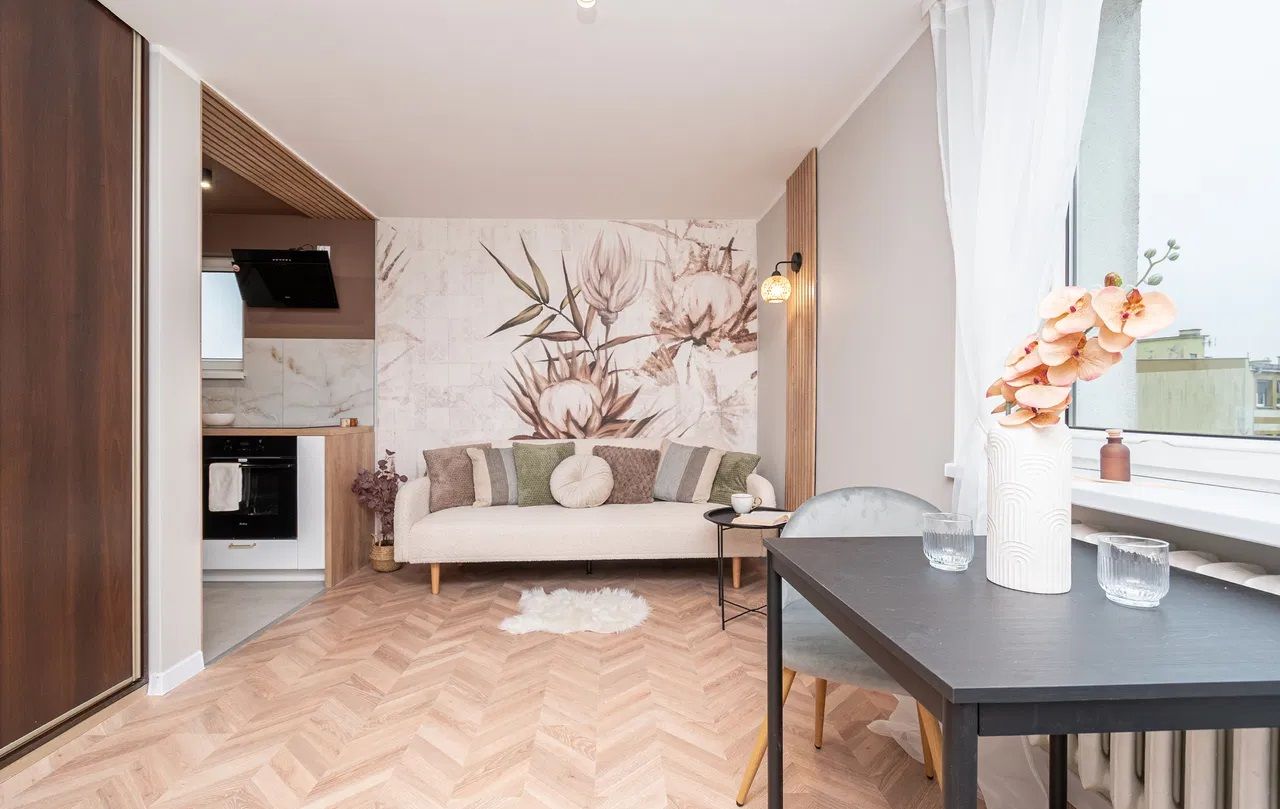 Mieszkanie o pow. 32m2, balkon, IV piętro, po remoncie, Os. Kaliniec Kalisz - Zdjęcie 1