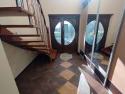 Dom parter z użytkowym poddaszem o powierzchni 187m2, działka 600m2,