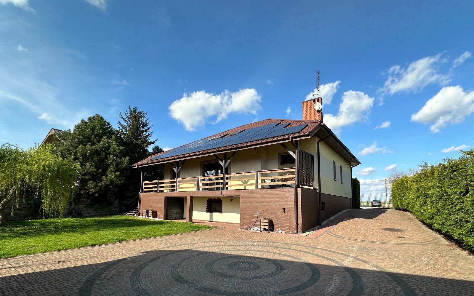 Dom wolnostojący o powierzchni 200m2, działka o powierzchni 928m2, Kalisz Kalisz - Zdjęcie 1