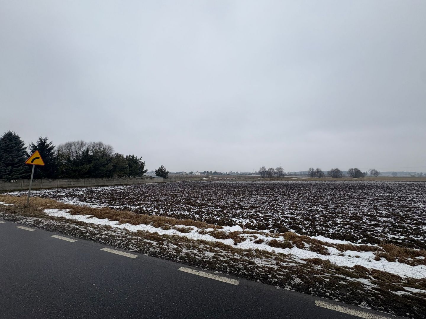 Działki budowlane z bezterminowymi warunkami zabudowy – Zborów, gmina Żelazków Zborów - Zdjęcie 1