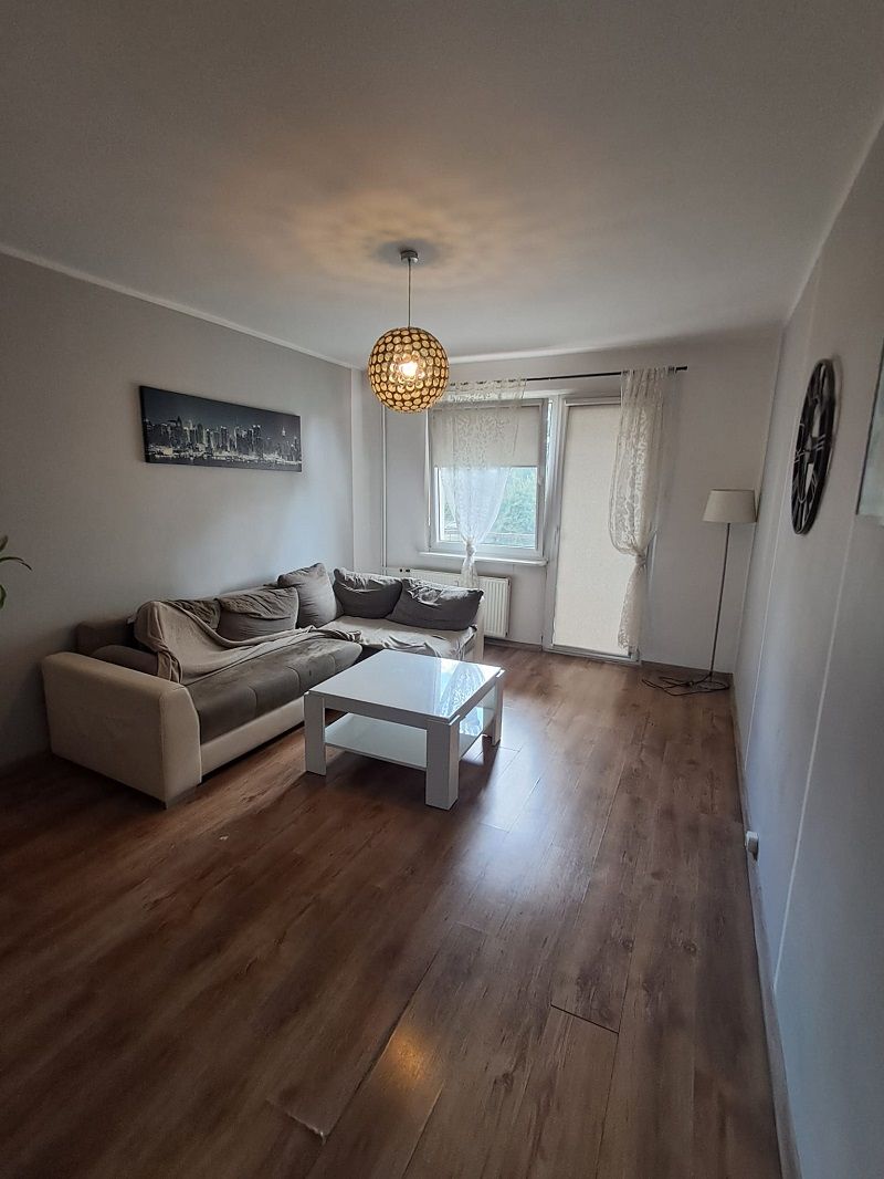 Mieszkanie o pow. 52m2, I piętro, balkon, umeblowane, os. Zagorzynek Kalisz - Zdjęcie 1