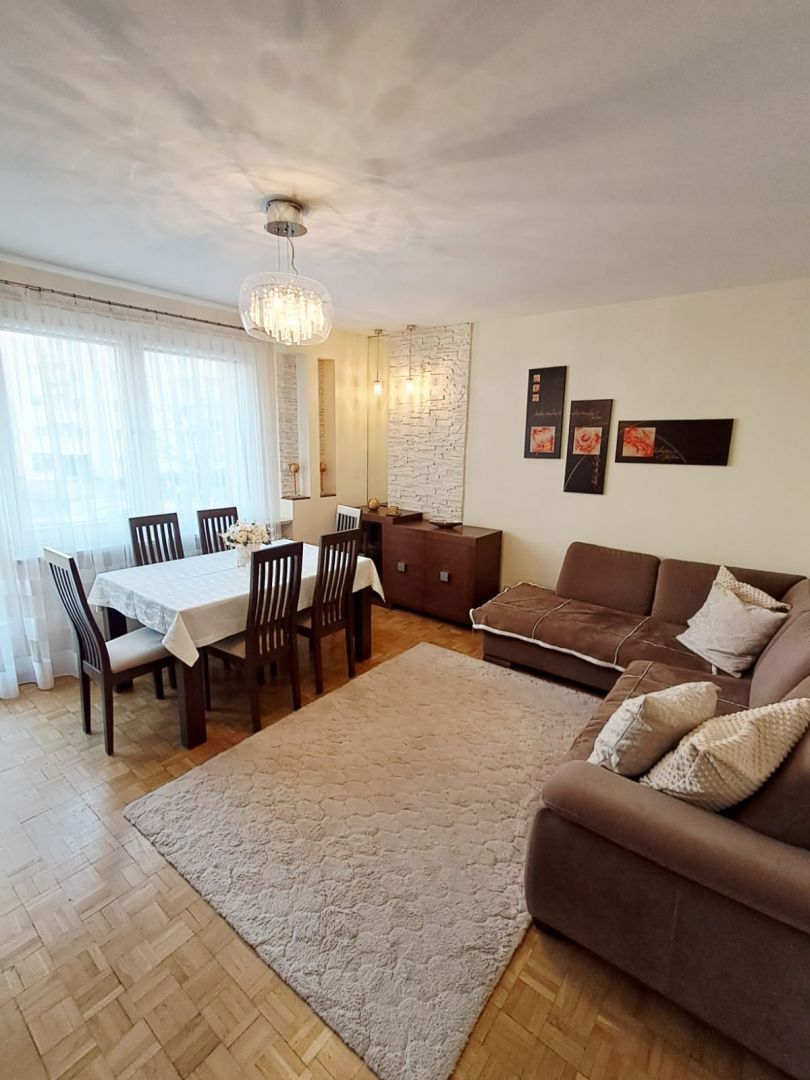 3 pokoje, powierzchnia 66m2, balkon, II piętro, do zamieszkania, os. Dobrzec Kalisz - Zdjęcie 1