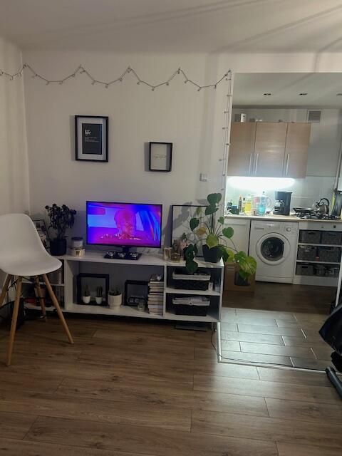 Na sprzedaż, kawalerka blisko Galerii Tęcza Kalisz - Zdjęcie 1