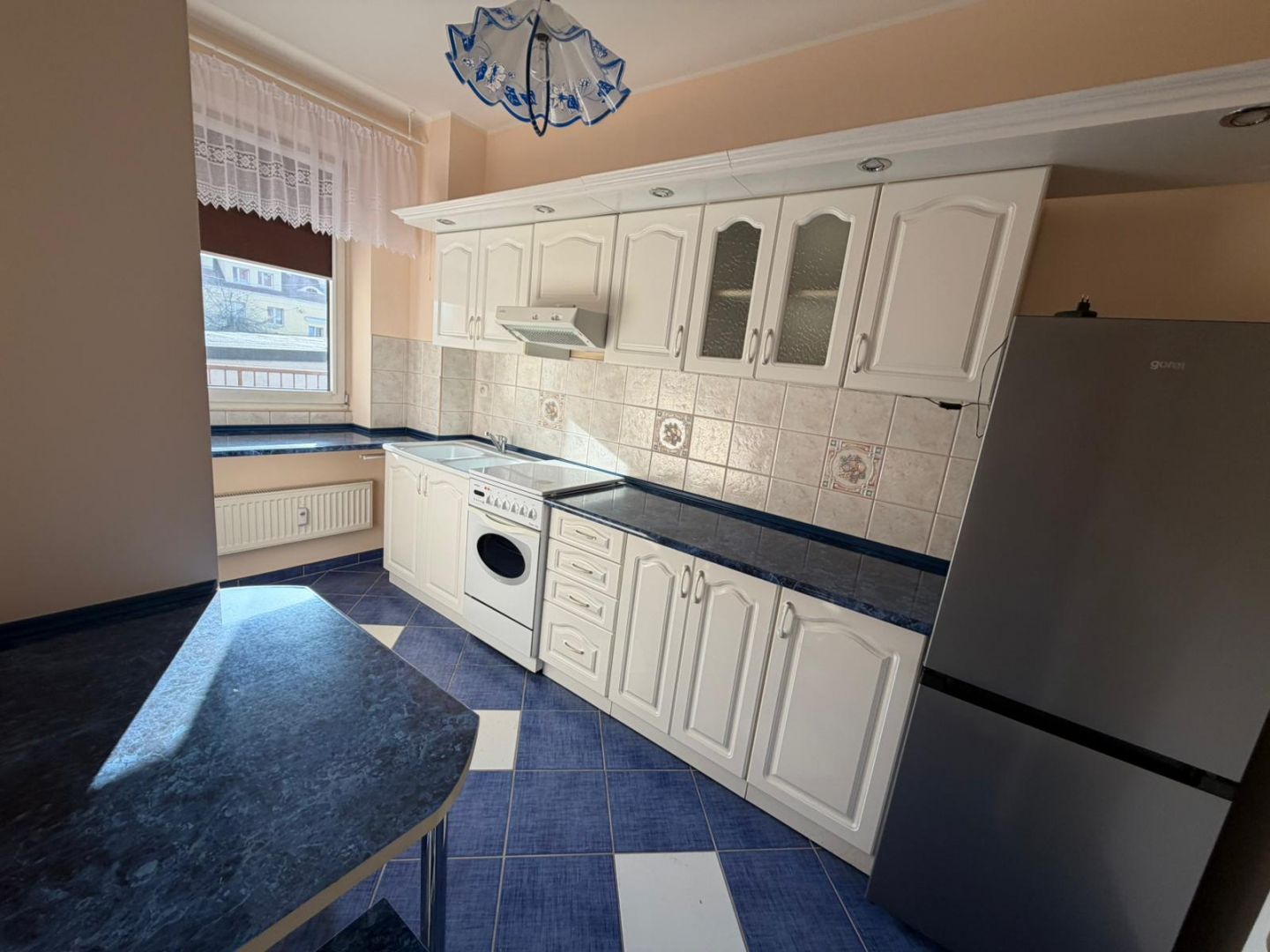 Mieszkanie o pow. 32.40m2, parter, balkon, umeblowane, Os. Tyniec Kalisz - Zdjęcie 1