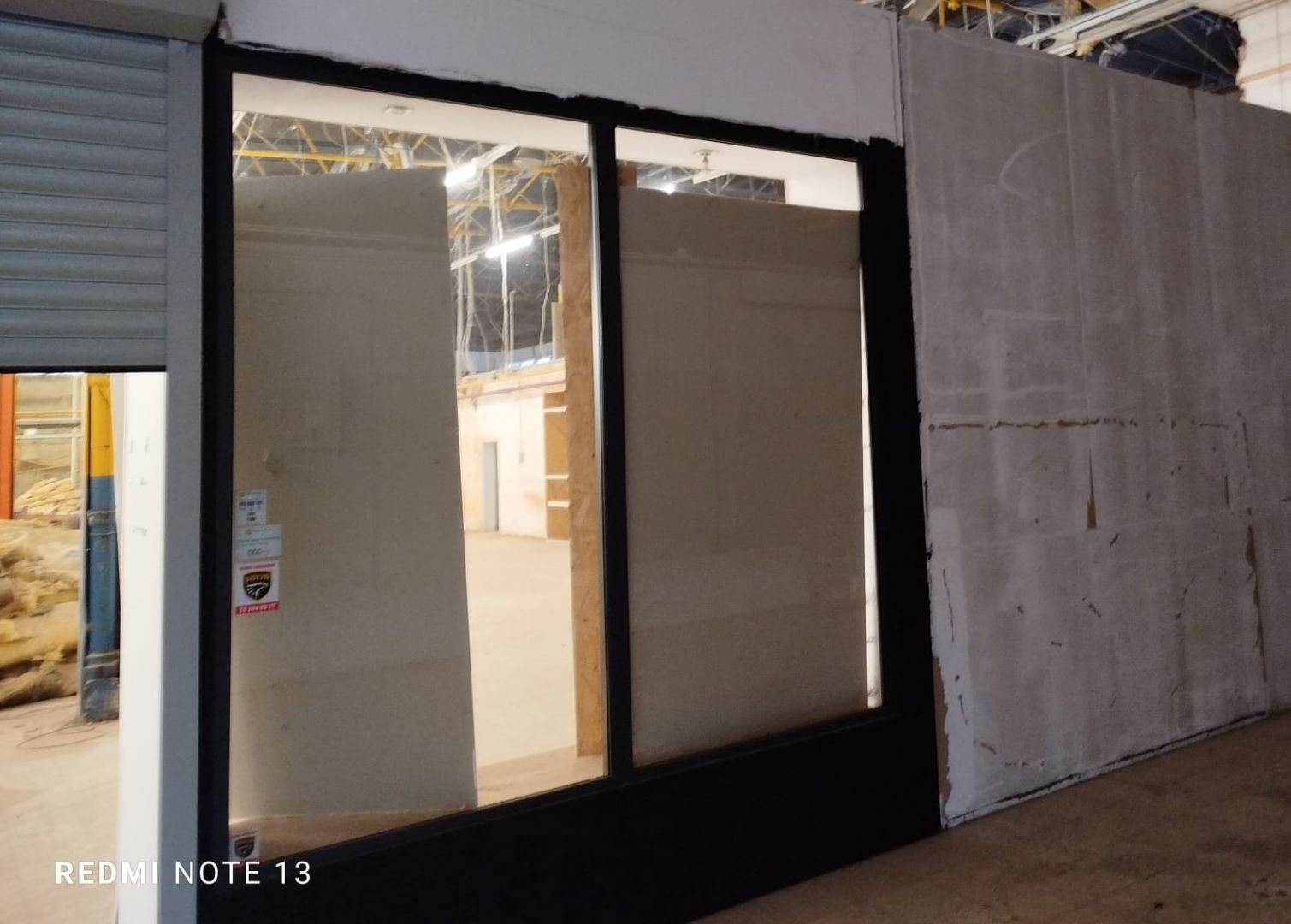 Szklana witryna Kalisz - Zdjęcie 1