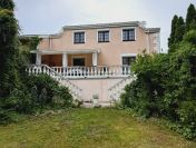 Dom parterowy z użyt. poddaszem o pow. 240 m2, działka 1700m2, Wolica