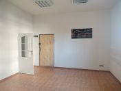 Lokal biurowy na parterze