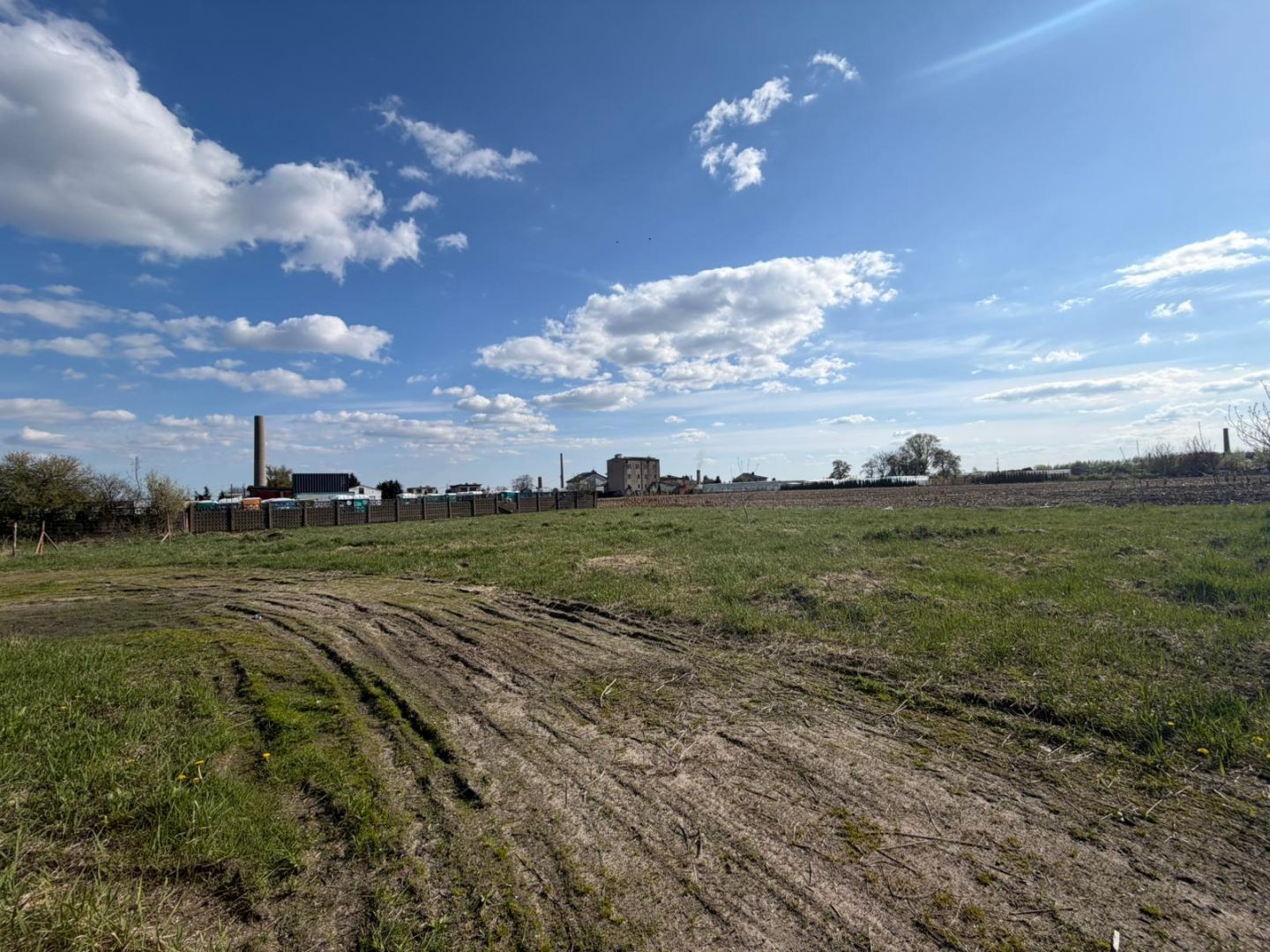 Działka budowlana o pow. 1701m2, Wojciechówka Wojciechówka - Zdjęcie 1