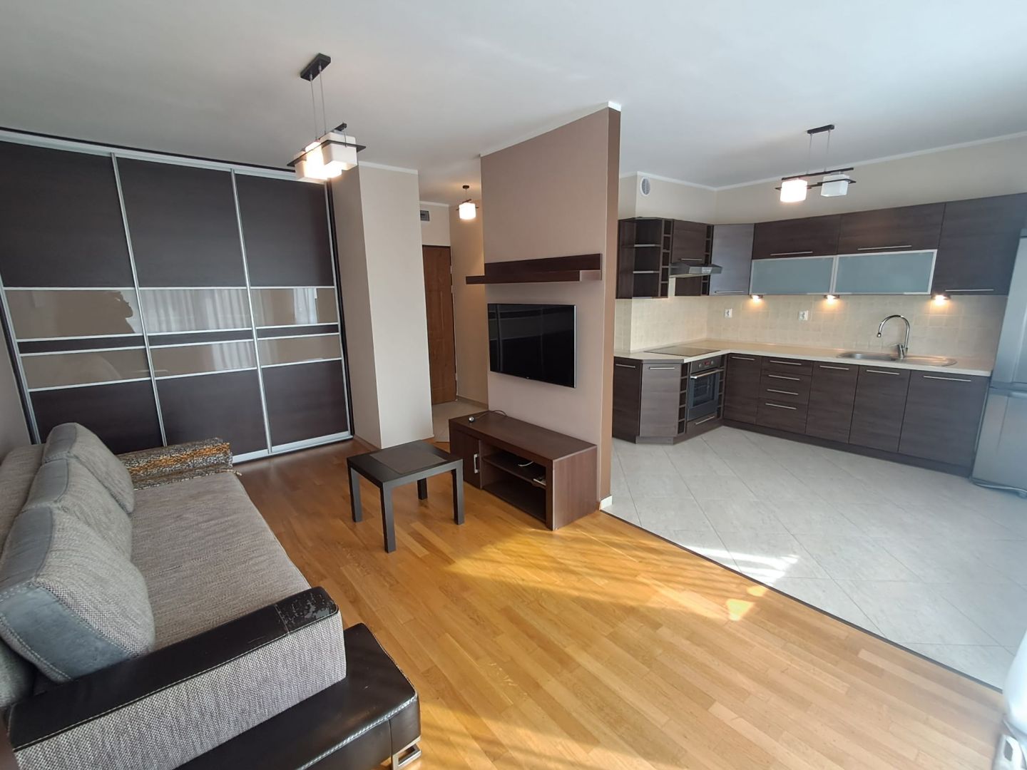 REZERWACJA Mieszkanie o pow. 35.08m2, balkon, umeblowane, III p., os. Dobrzec Kalisz - Zdjęcie 1