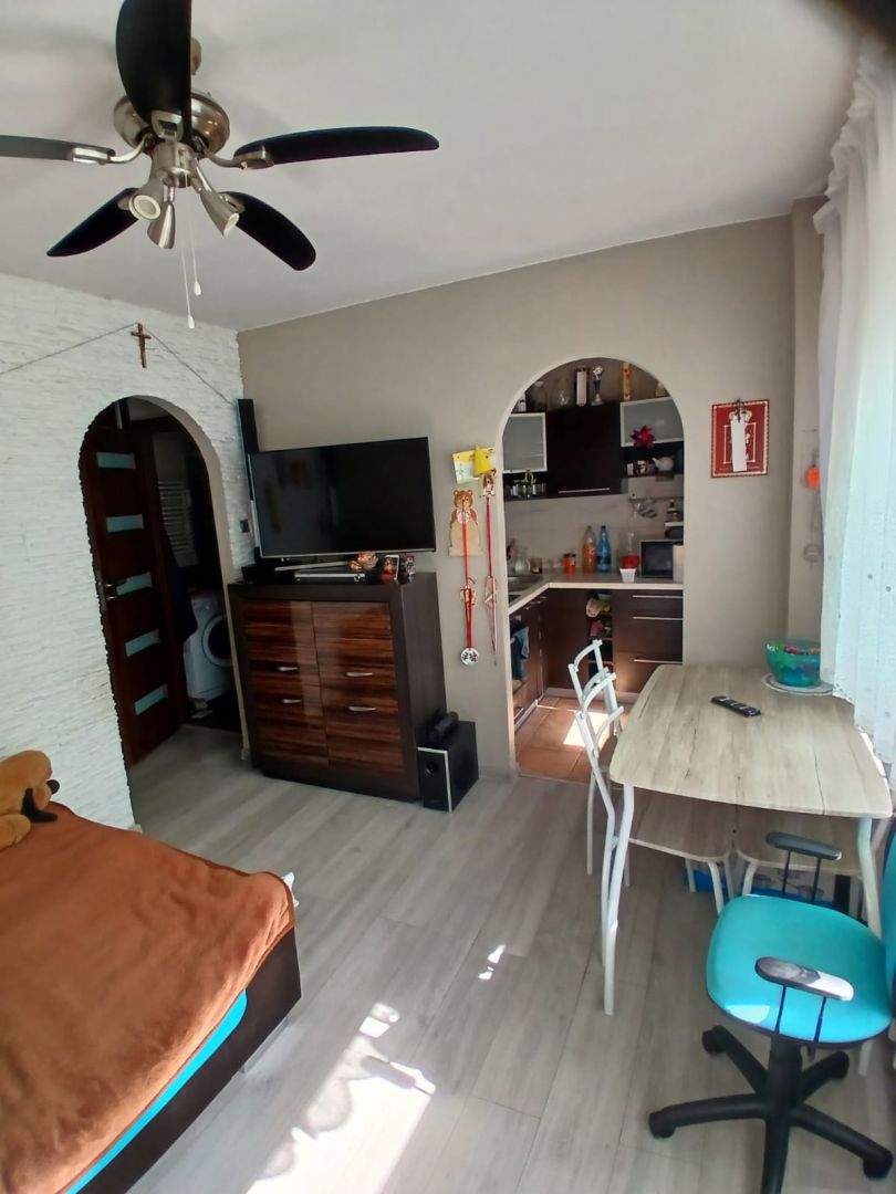 2 pokojowe mieszkanie, 32.18m2, IV piętro, umeblowane, Os. Asnyka Kalisz - Zdjęcie 1