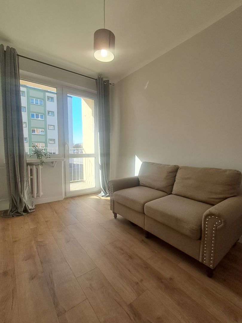 2 pokoje, powierzchnia 31.17m2, balkon, I piętro, po remoncie, Os. Kaliniec Kalisz - Zdjęcie 1