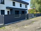Dom w zabud. bliźniaczej o pow. 111 m2, działka 255m2, stan deweloperski, Kalisz