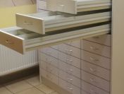 Meble apteczne-magazynowe szuflady systemowe głębokiego składowania
